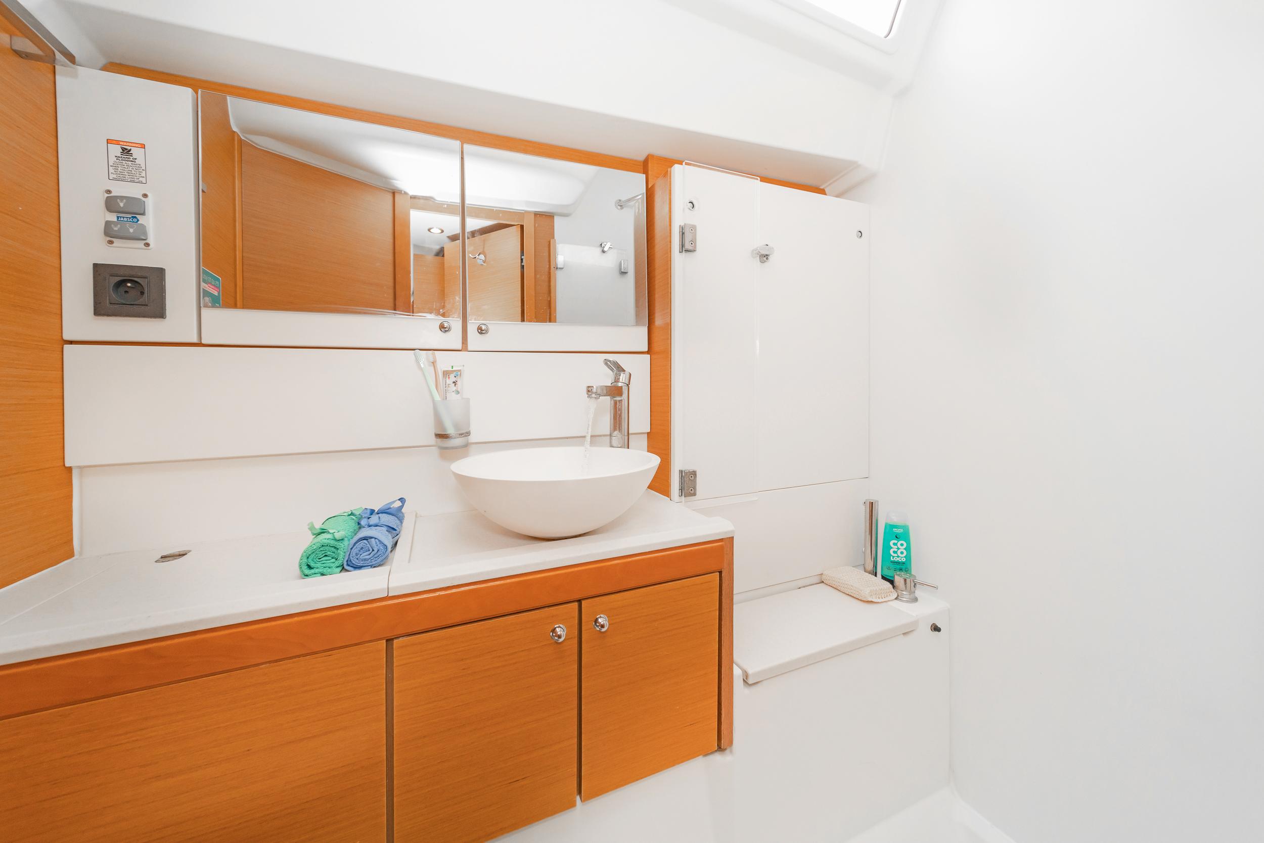 Jeanneau 54 - 4 + 1 cab., picture 11