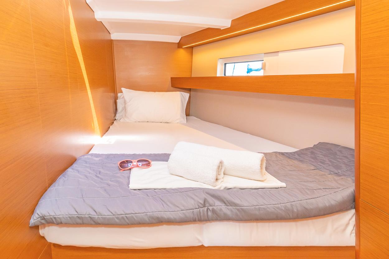 Sun Odyssey 440 - 4 cab., picture 18