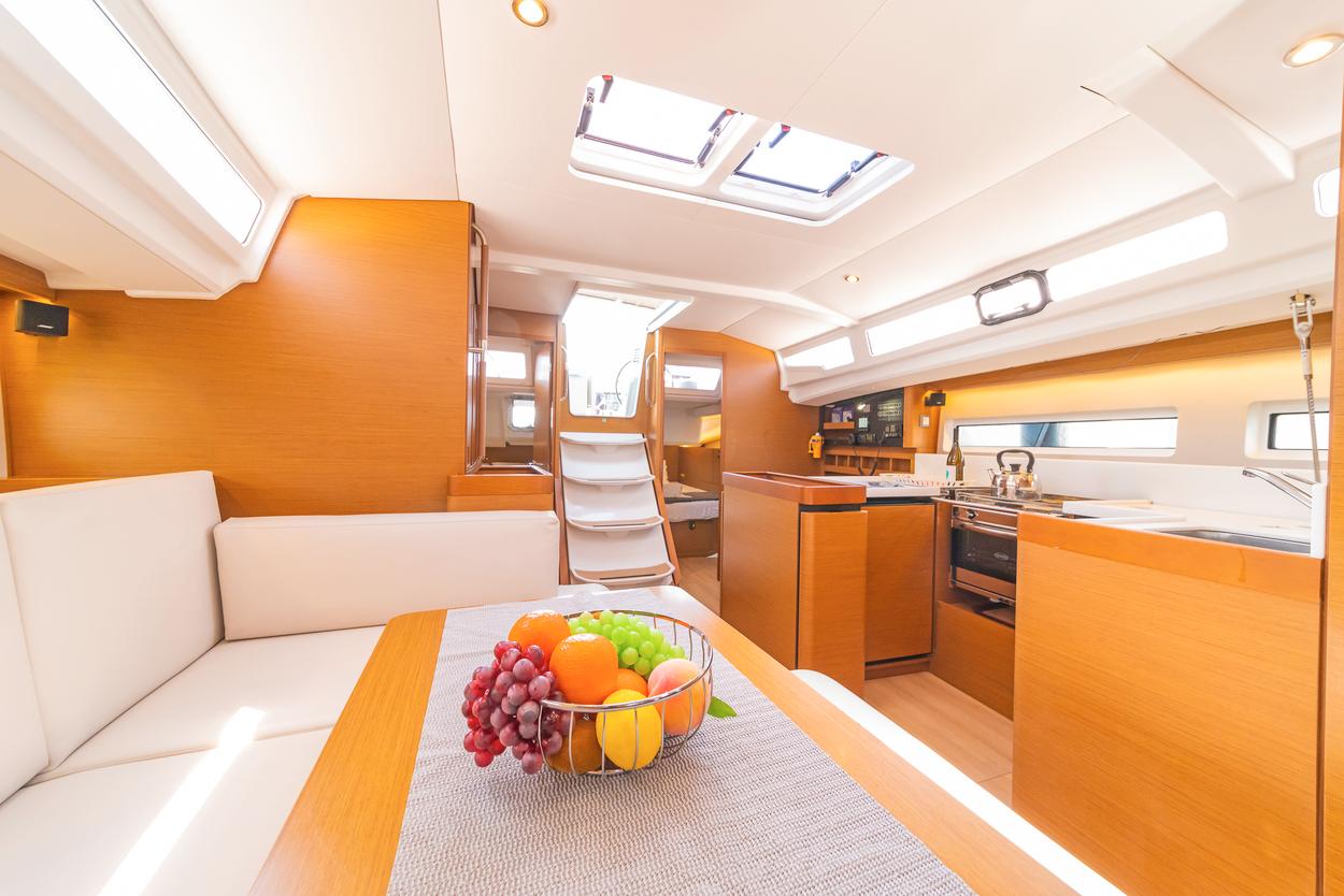 Sun Odyssey 440 - 4 cab., picture 15