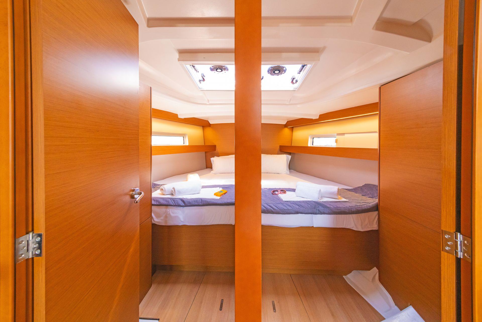 Sun Odyssey 440 - 4 cab., picture 17