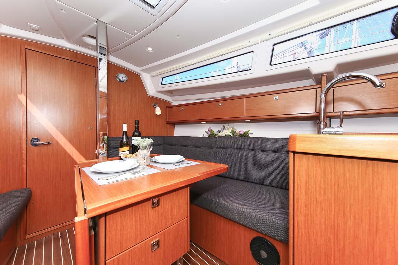 Bavaria Cruiser 33, picture 10