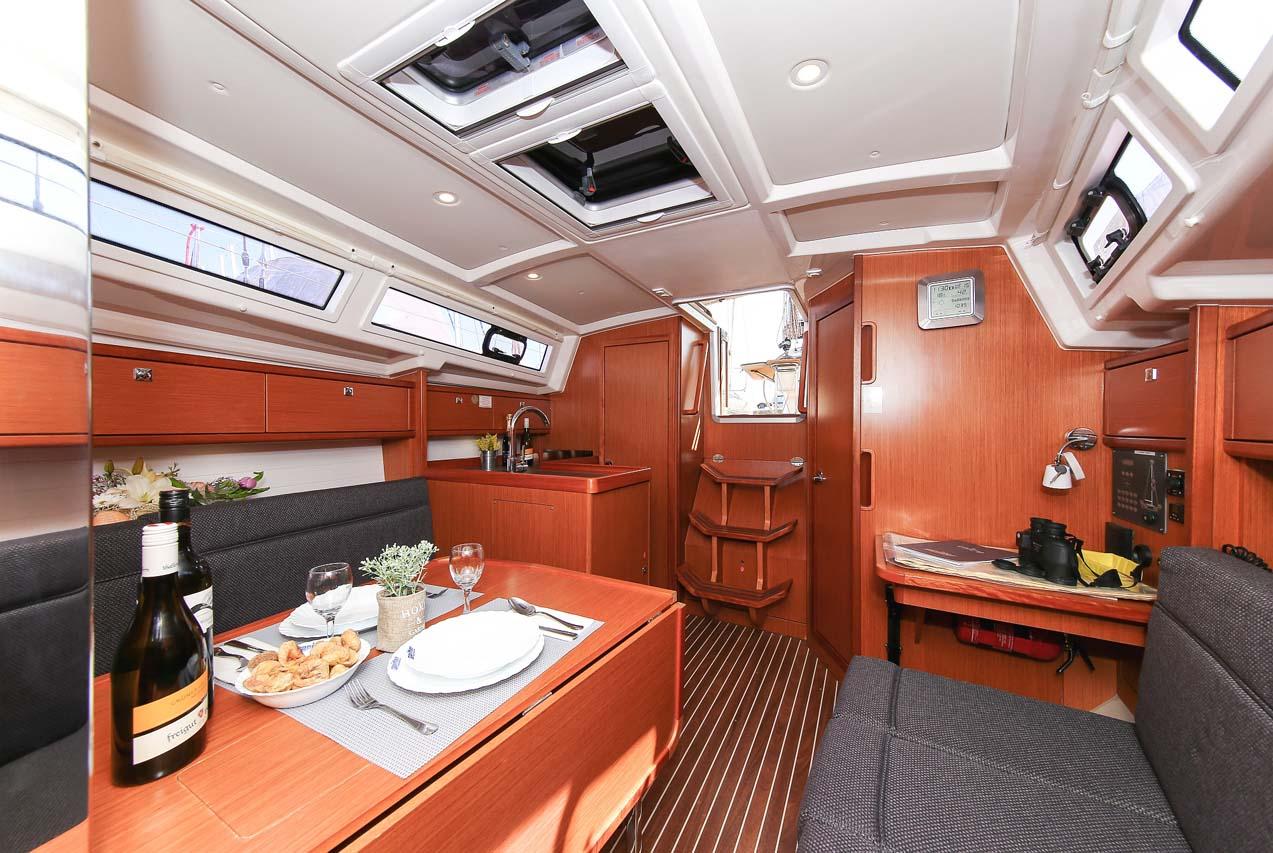 Bavaria Cruiser 33, picture 12