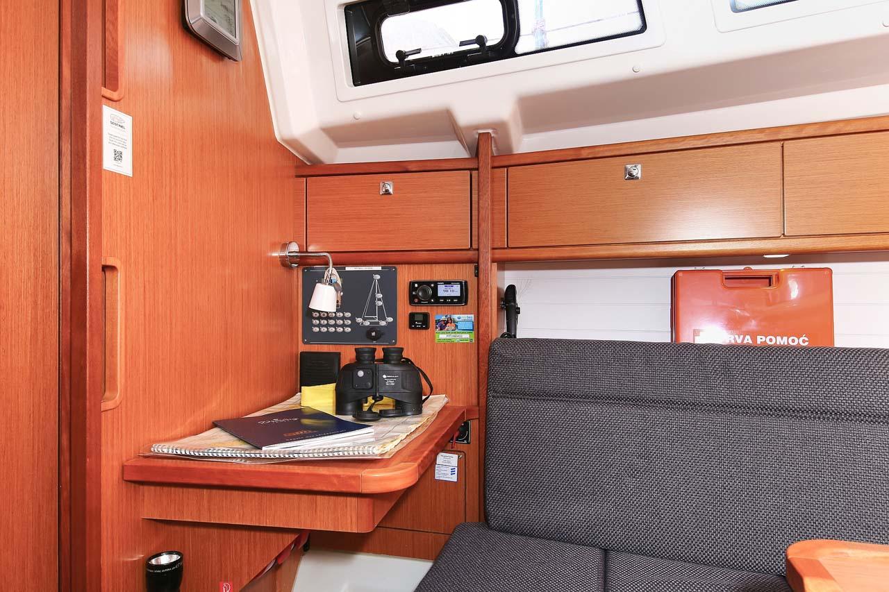 Bavaria Cruiser 33, picture 13