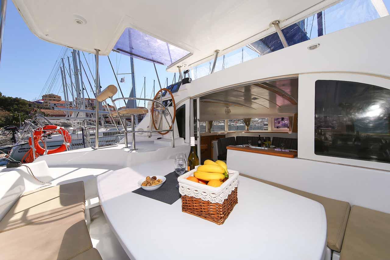 Lagoon 380 S2 - 4 + 2 cab., picture 7