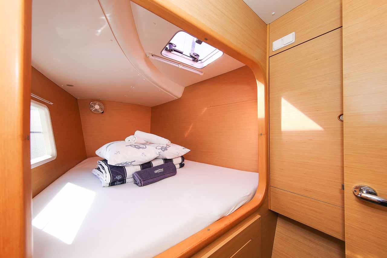 Lagoon 380 S2 - 4 + 2 cab., picture 18
