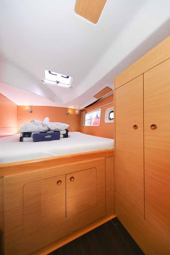 Lagoon 380 S2 - 4 + 2 cab., picture 15