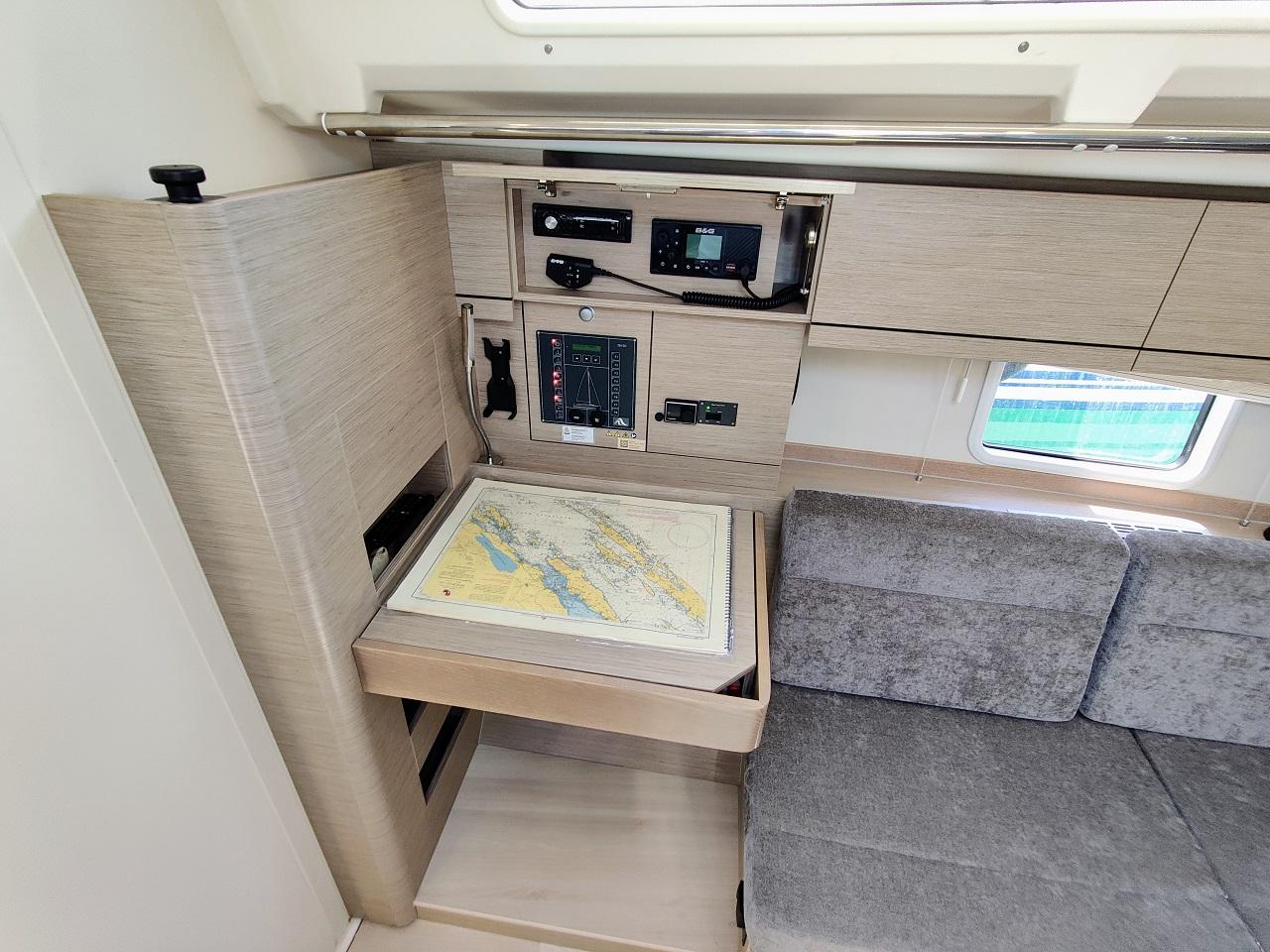 Hanse 388, picture 12