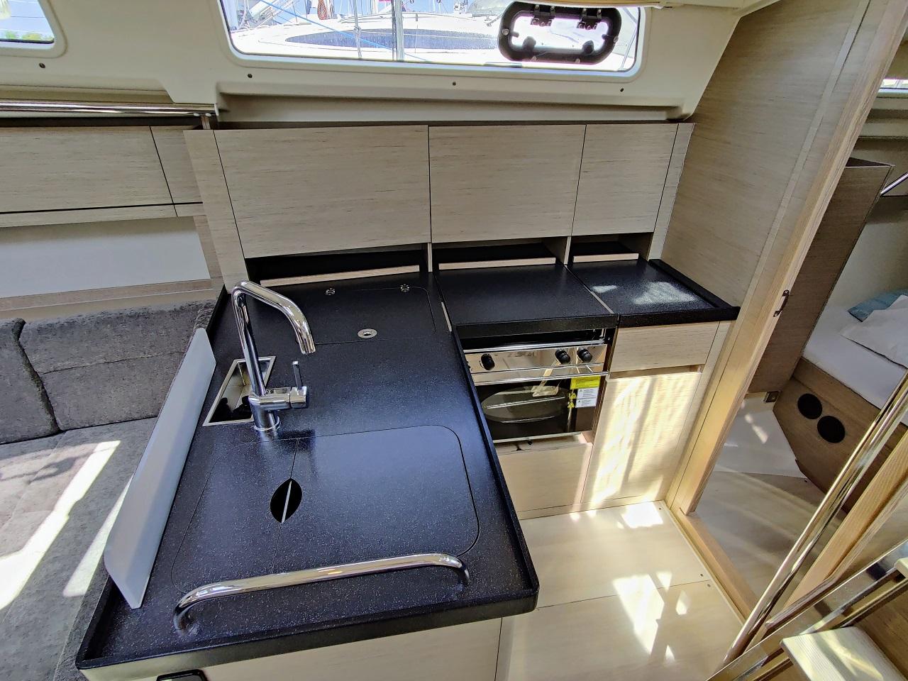 Hanse 388, picture 10