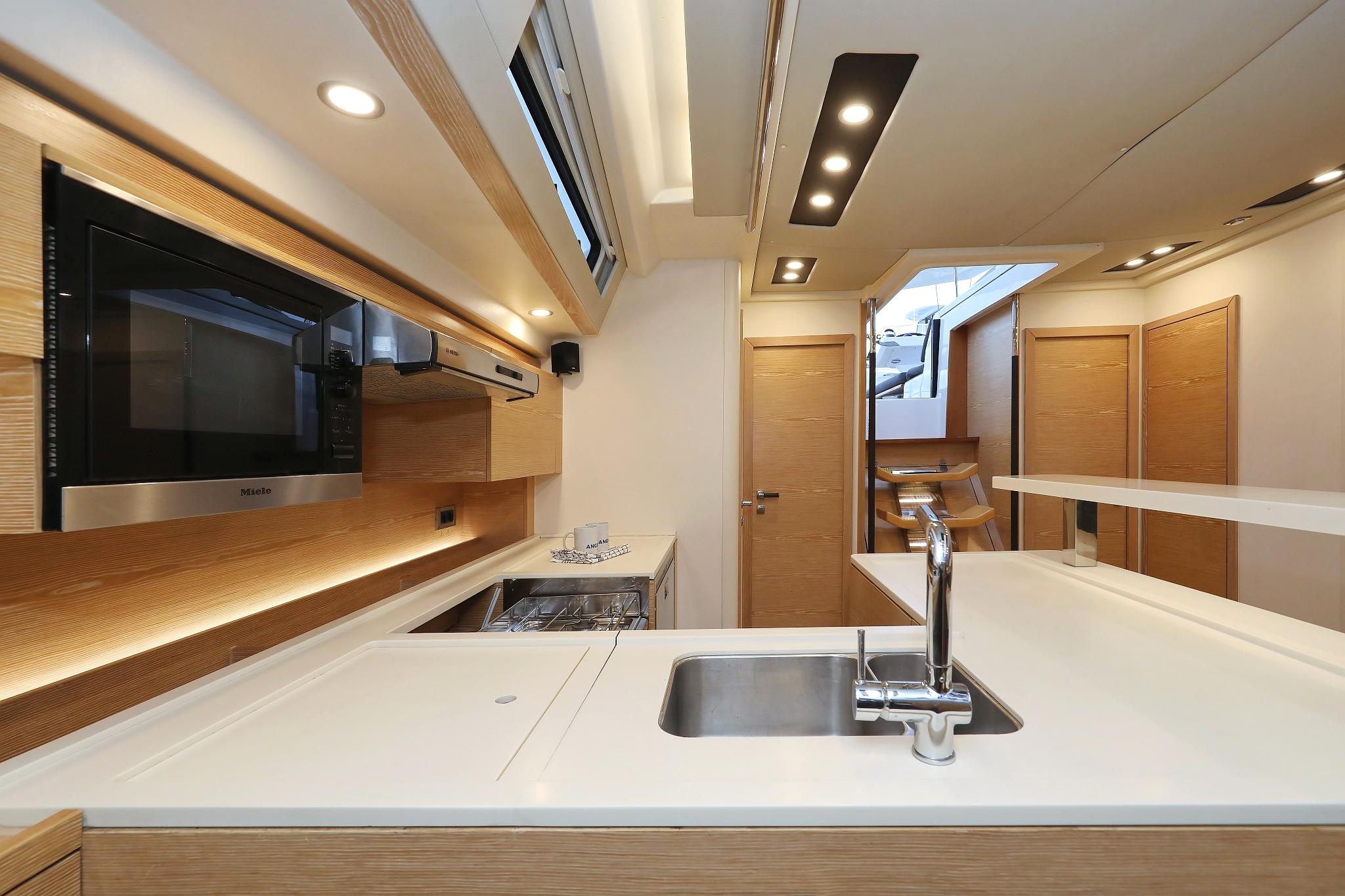 Hanse 588 - 5 + 1 cab., picture 15