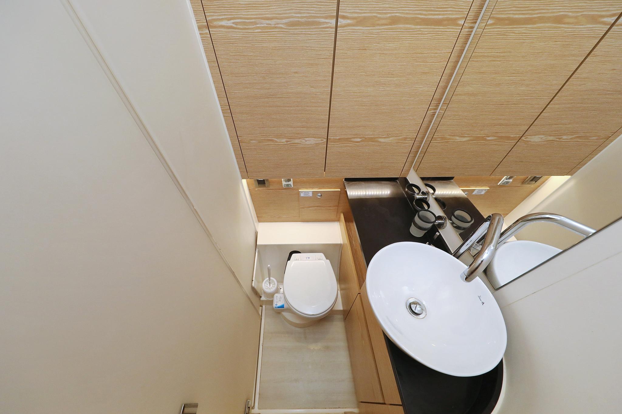 Hanse 588 - 5 + 1 cab., picture 30