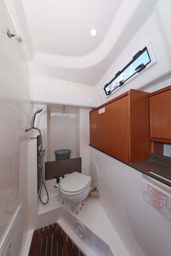 Bavaria Cruiser 33, picture 24