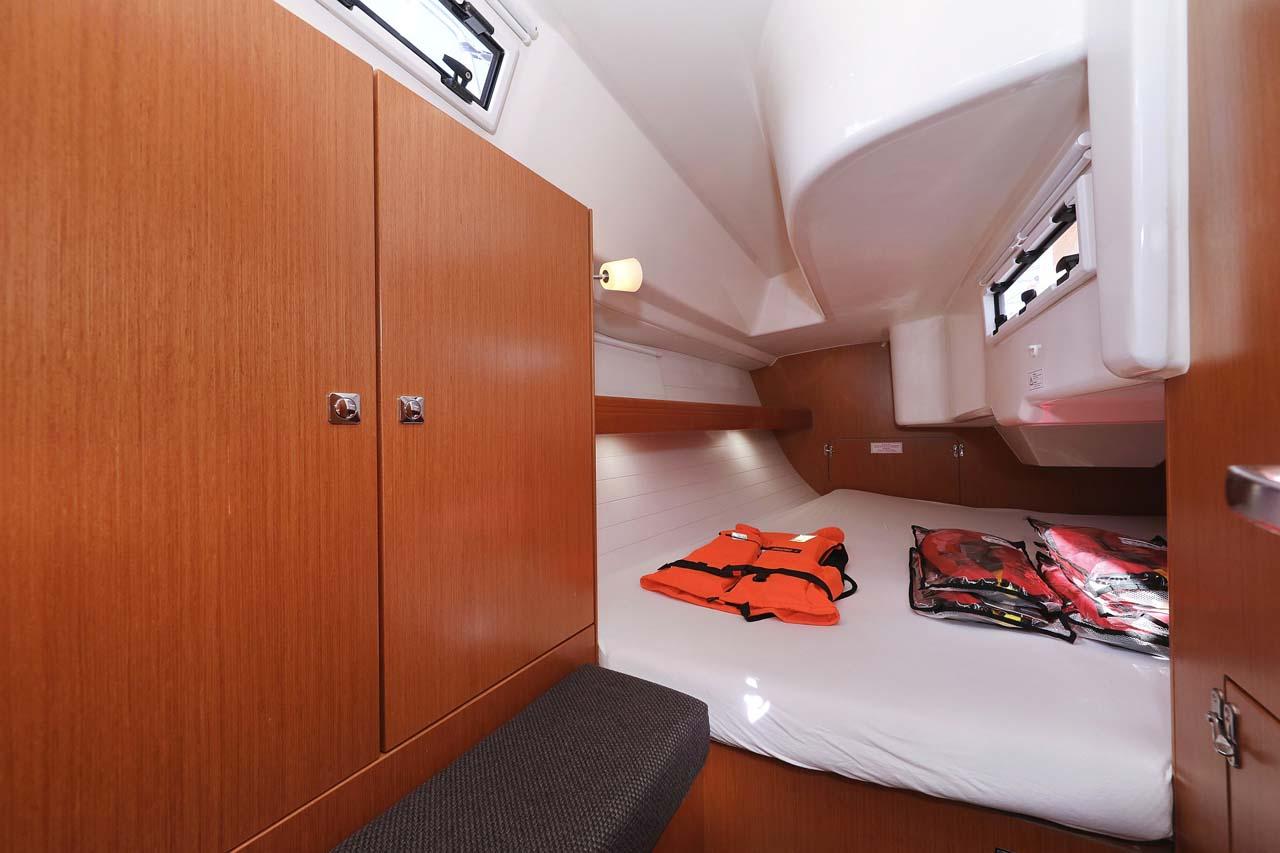 Bavaria Cruiser 33, picture 21