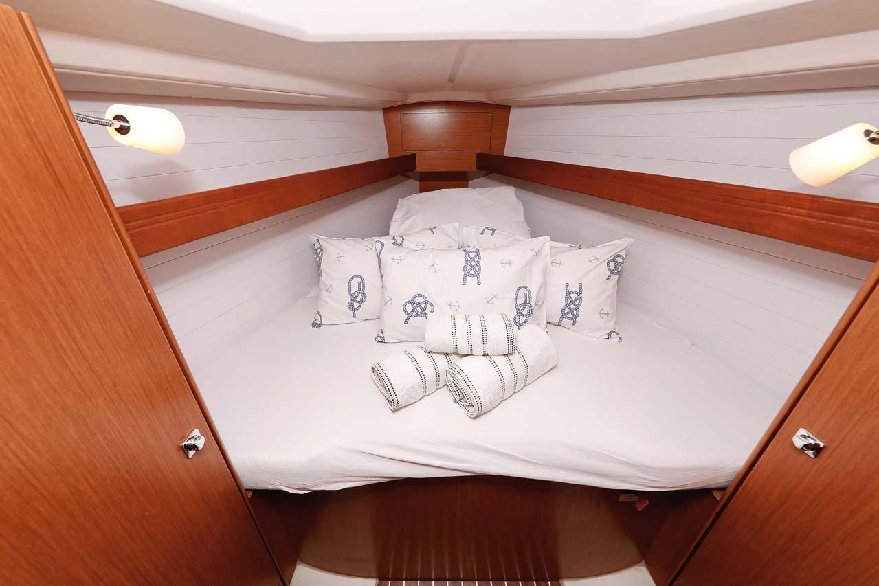 Bavaria Cruiser 33, picture 18