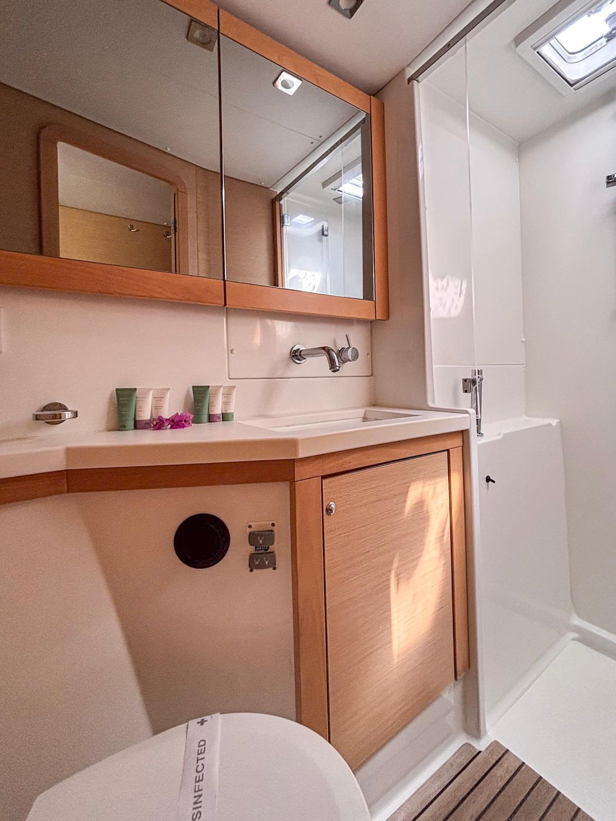 Lagoon 450 F - 4 + 2 cab., picture 19