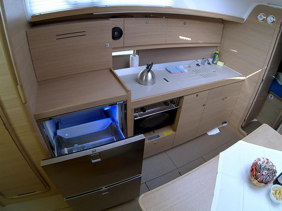 Dufour 382 GL, picture 10