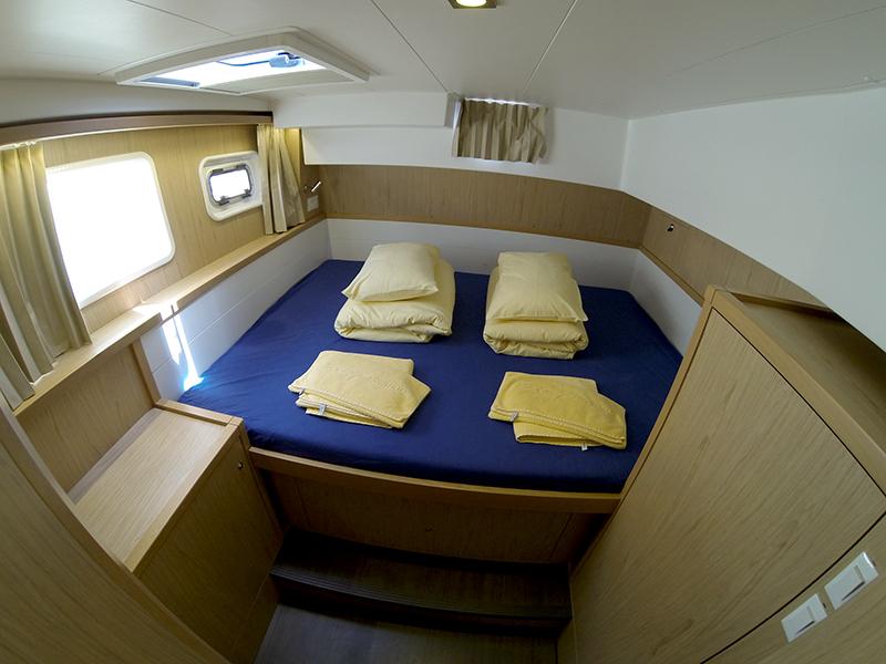 Lagoon 39 - 4 + 2 cab., picture 24