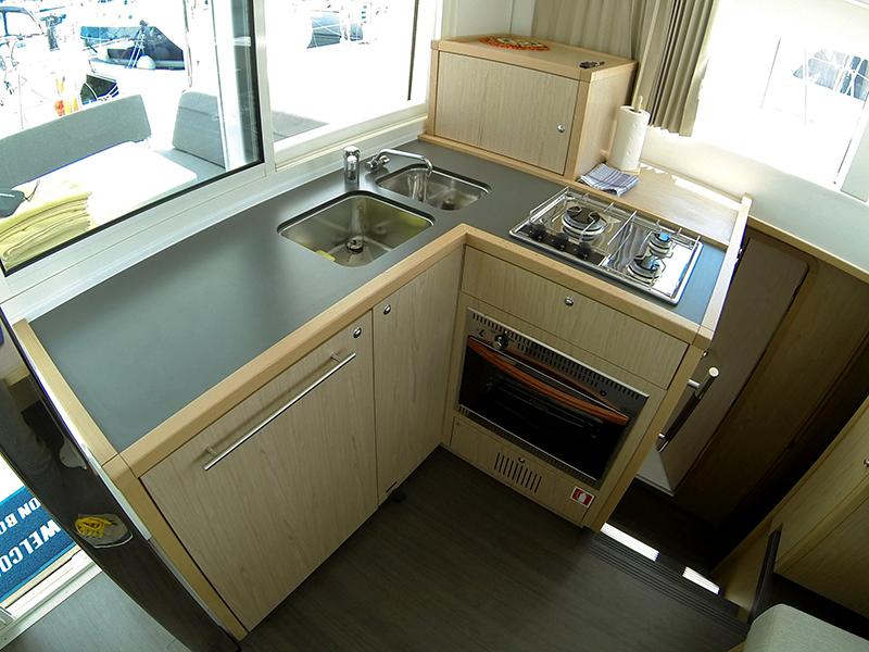 Lagoon 39 - 4 + 2 cab., picture 16