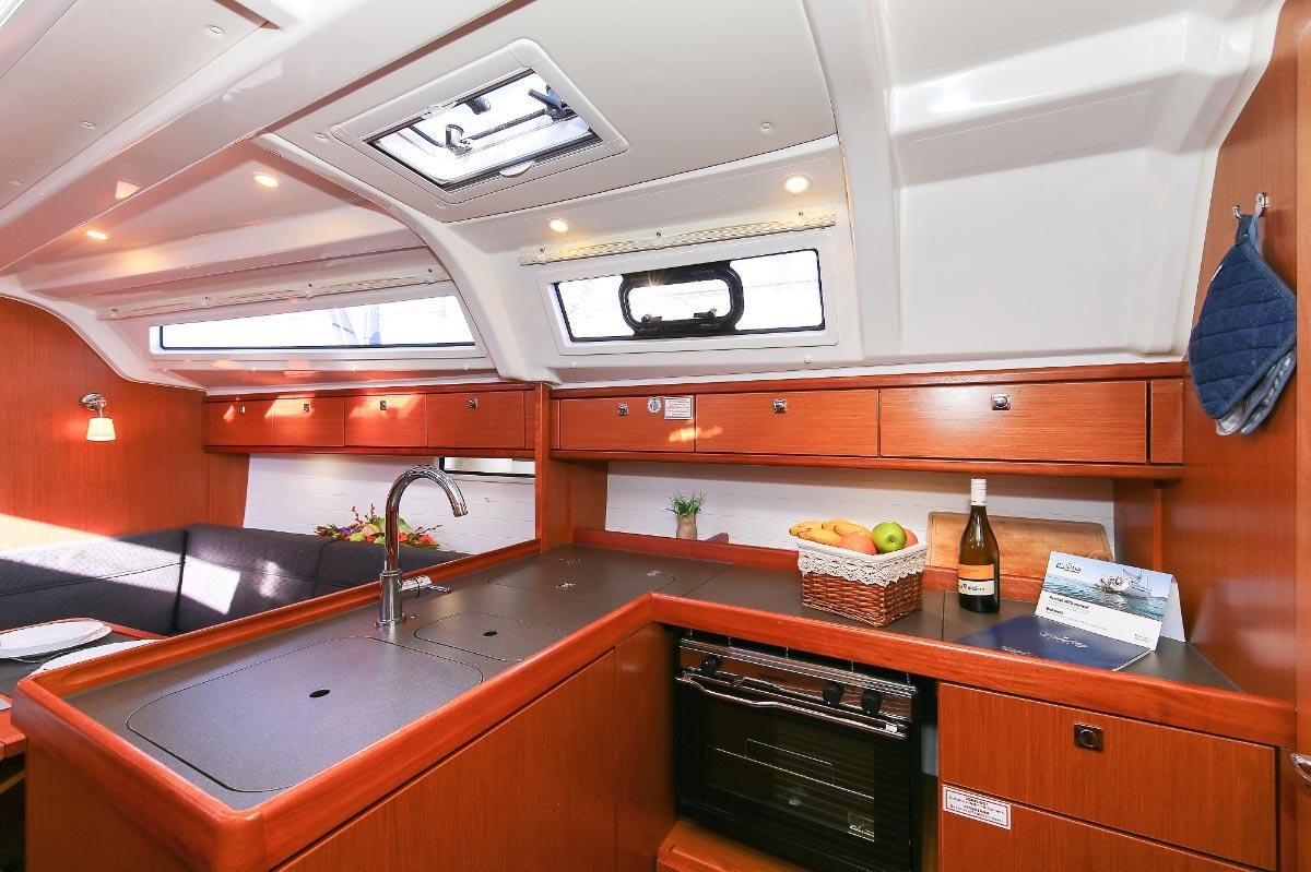 Bavaria Cruiser 37 - 3 cab. - Malo Angeline, picture 15