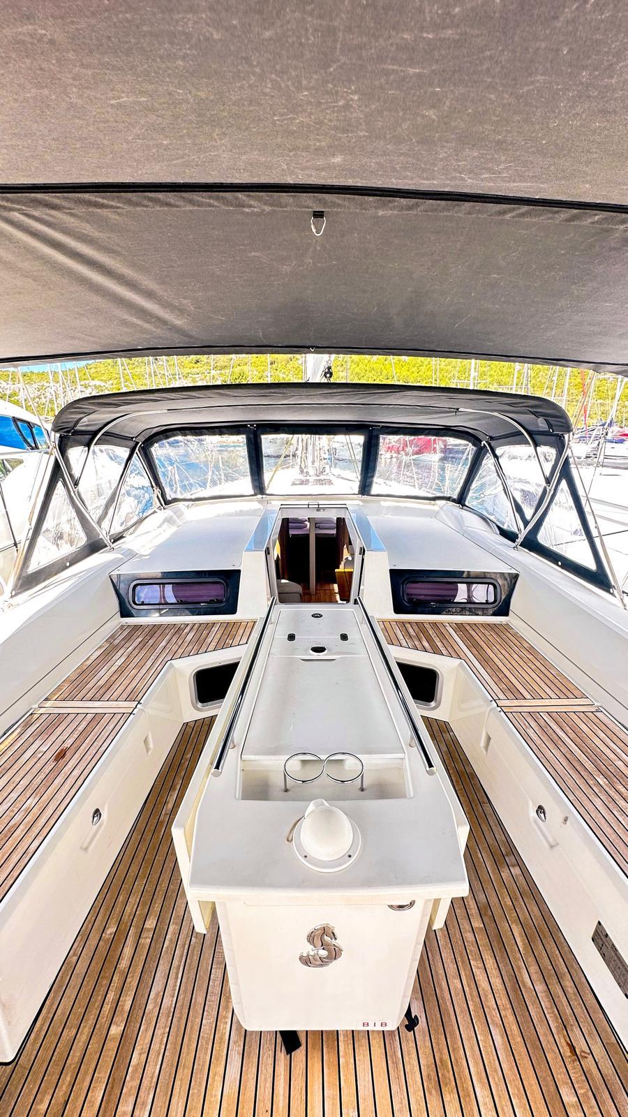 Oceanis 51.1, picture 7