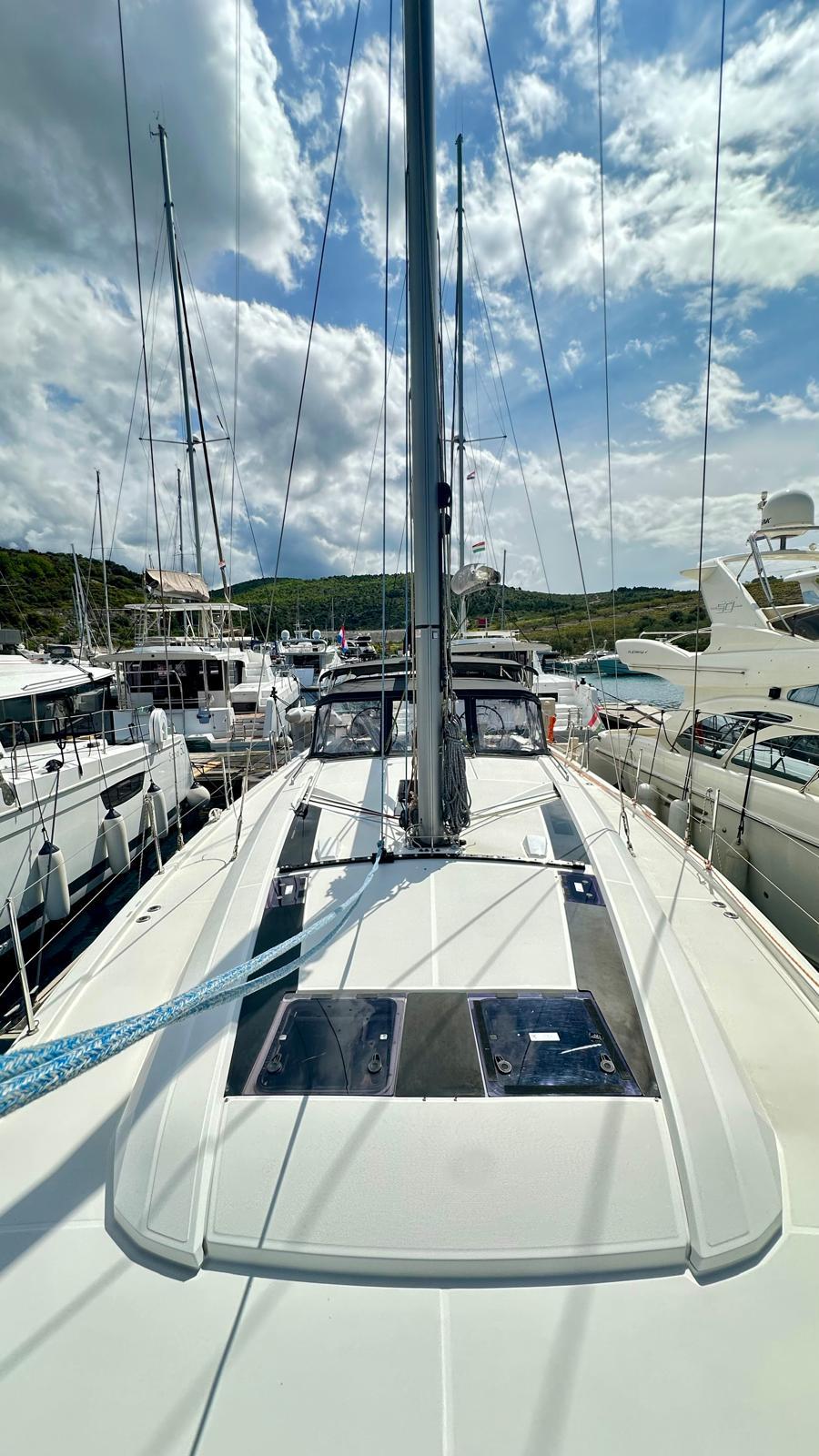 Oceanis 51.1, picture 9