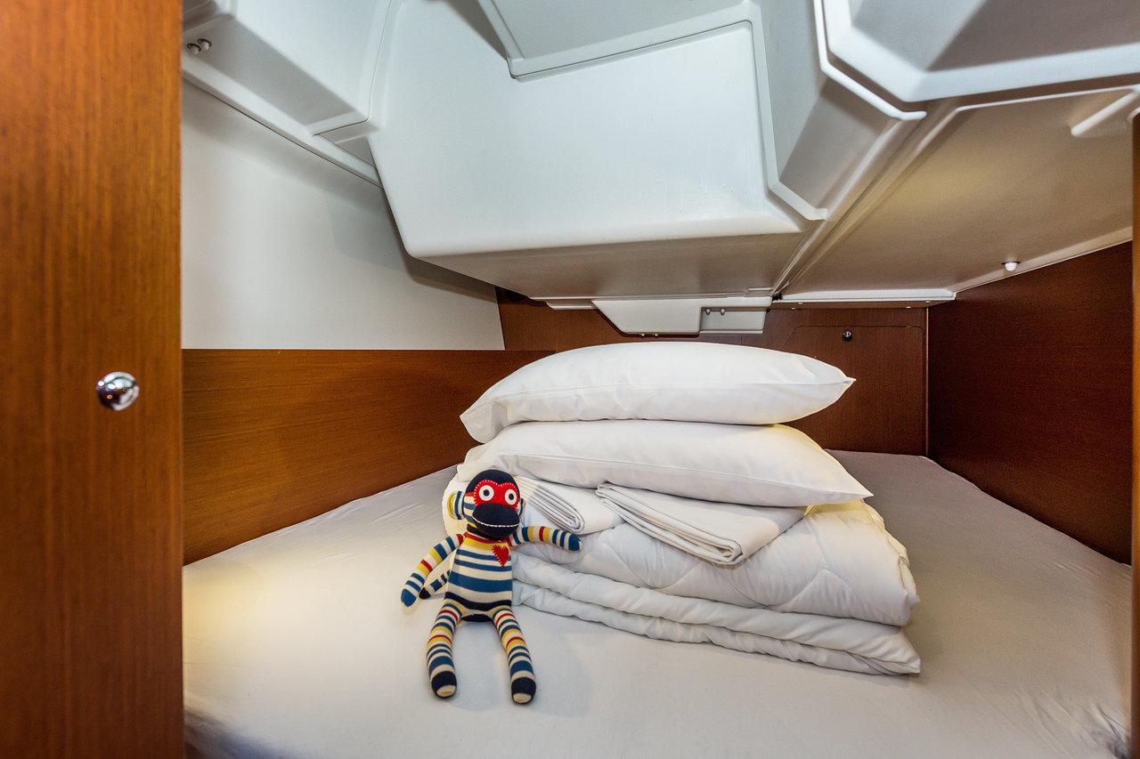 Oceanis 38.1, picture 19