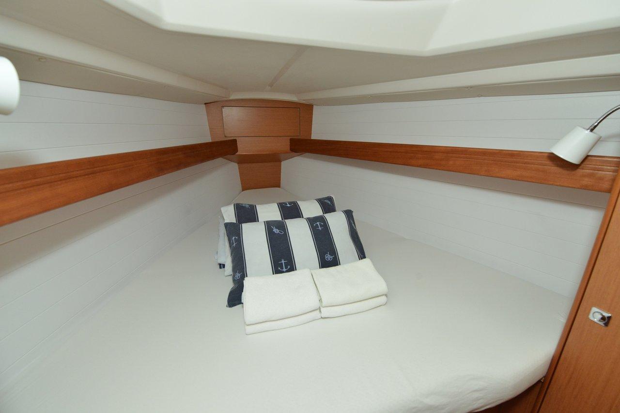 Bavaria Cruiser 33, picture 13