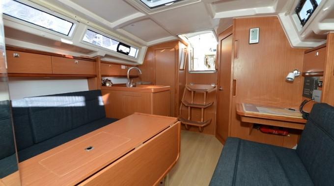 Bavaria Cruiser 33, picture 9