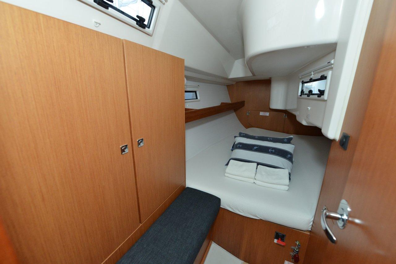 Bavaria Cruiser 33, picture 12