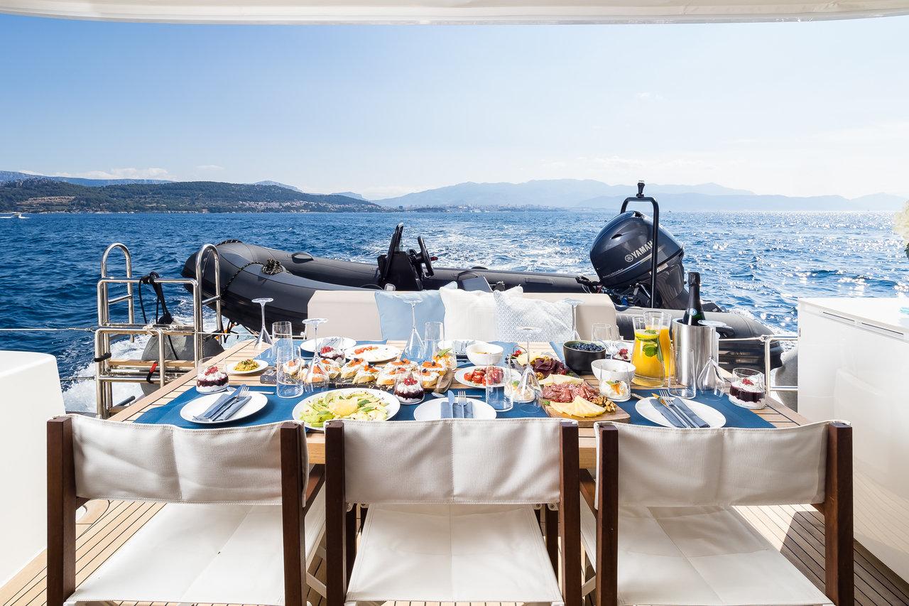 Sunreef 50, picture 3