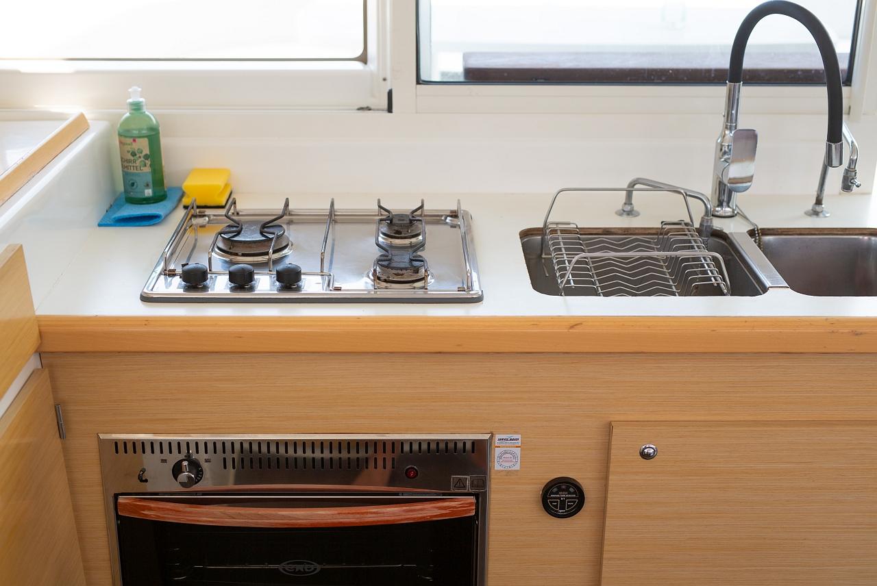 Lagoon 380 - 4 + 2 cab. - Xenia, picture 8