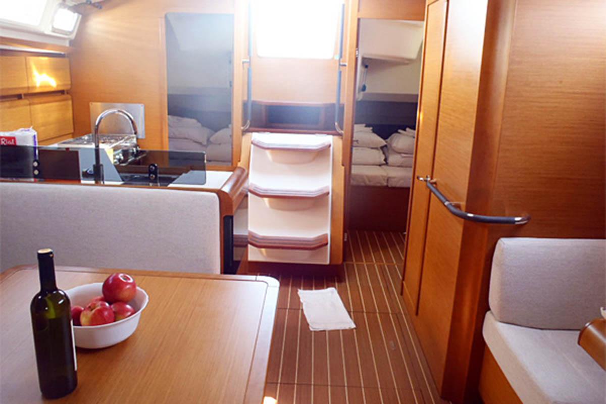 Sun Odyssey 439, picture 7