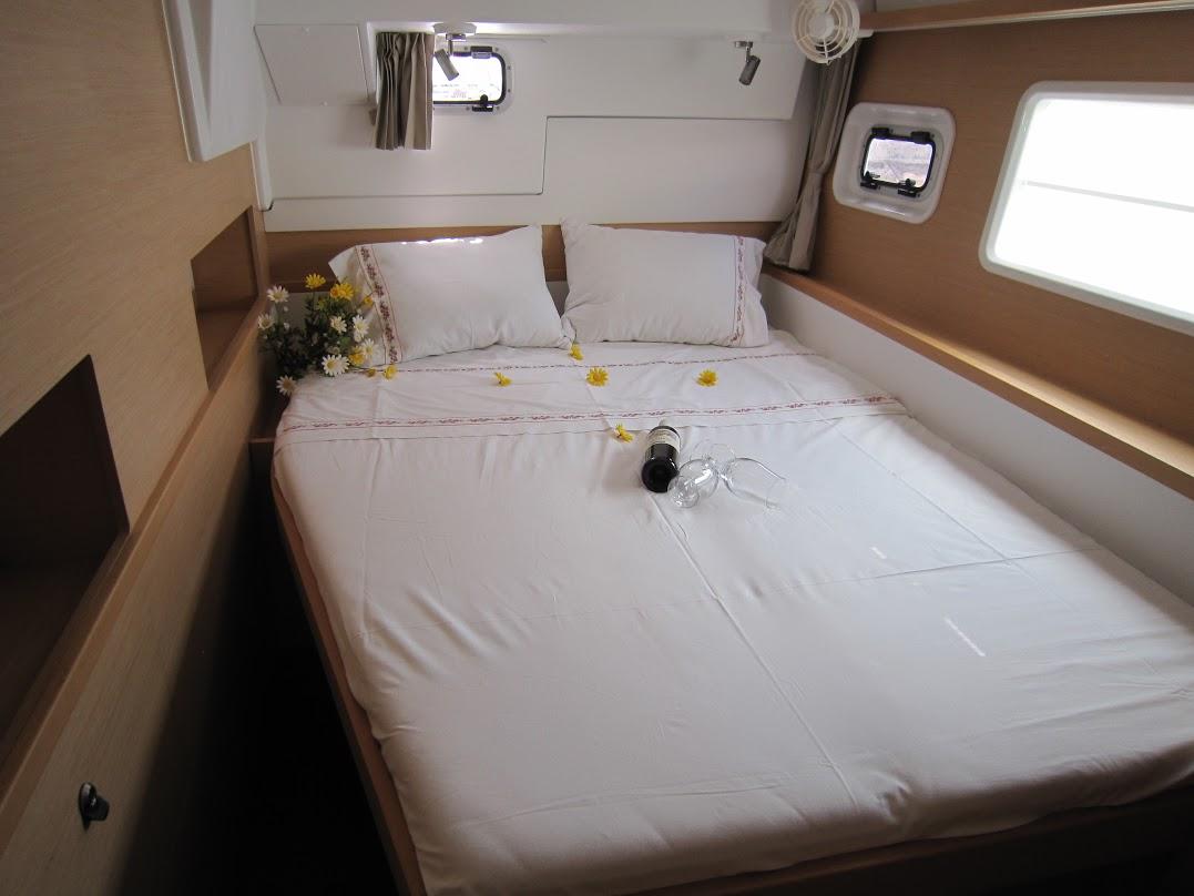 Lagoon 400 S2 - 4 + 2 cab. - Emerald Seas, picture 17