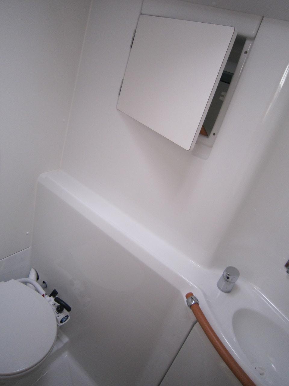 Lagoon 380 - 4 cab. - ThunderCat, picture 18