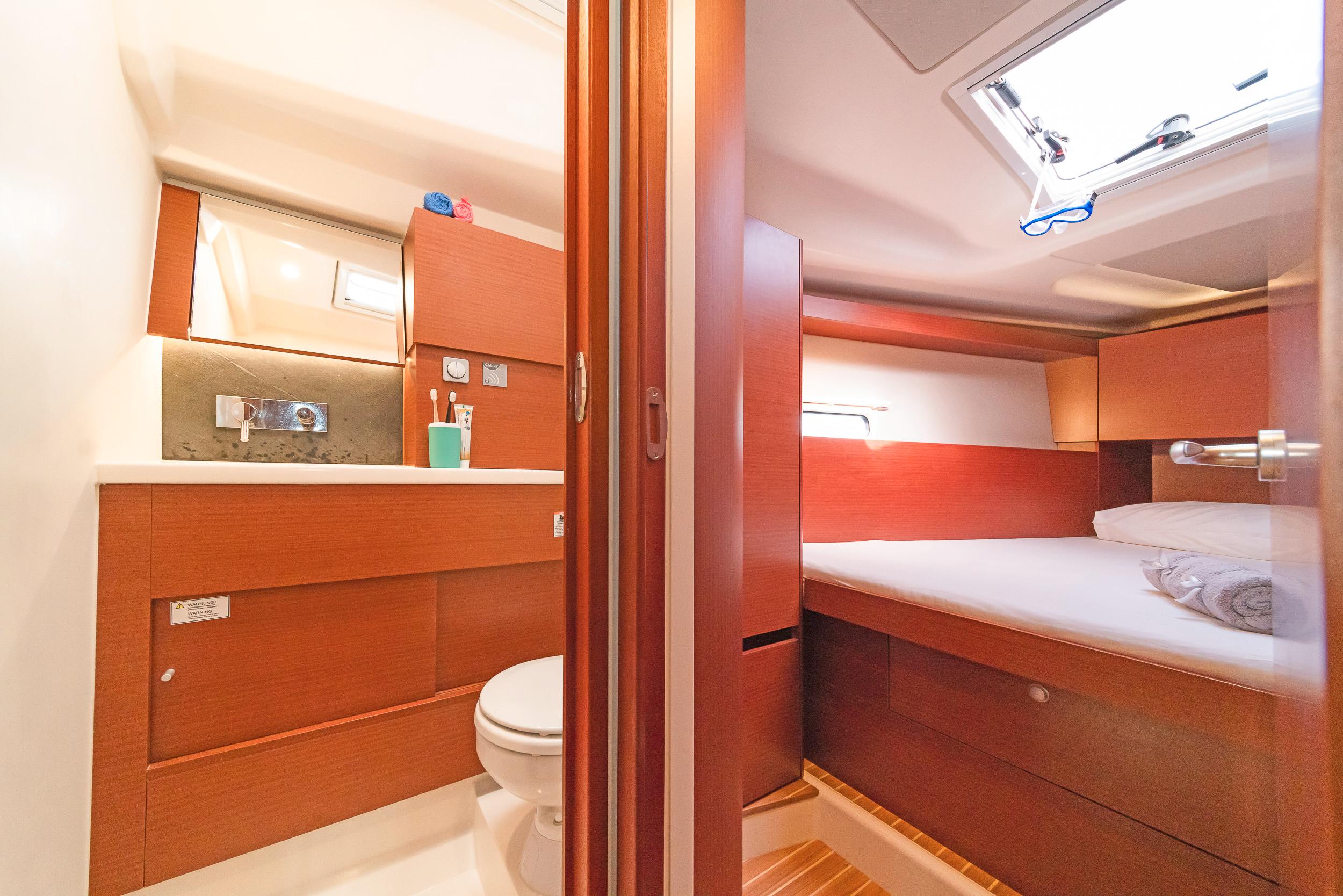 Hanse 458, picture 5