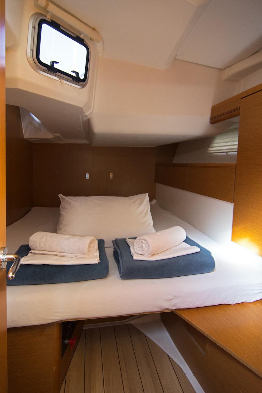 Jeanneau 53 - 5 + 1 cab. - Omega Kiss, picture 9