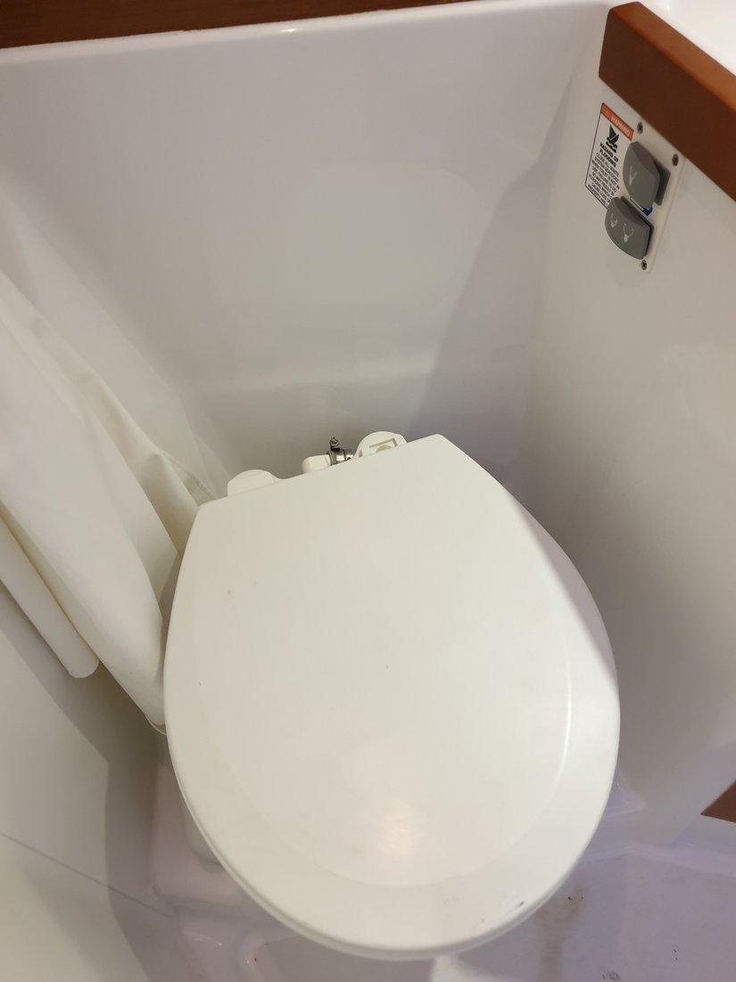 Oceanis 41, picture 8