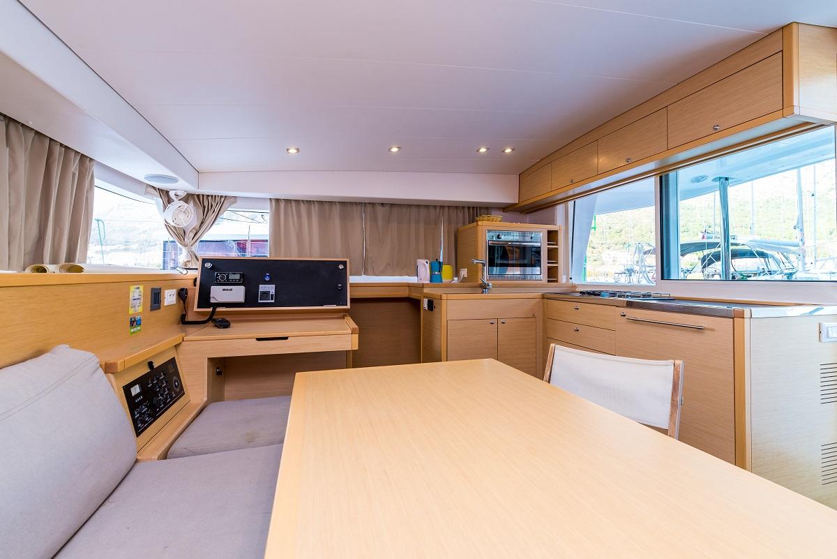 Lagoon 400 S2 - 4 + 1 cab., picture 9