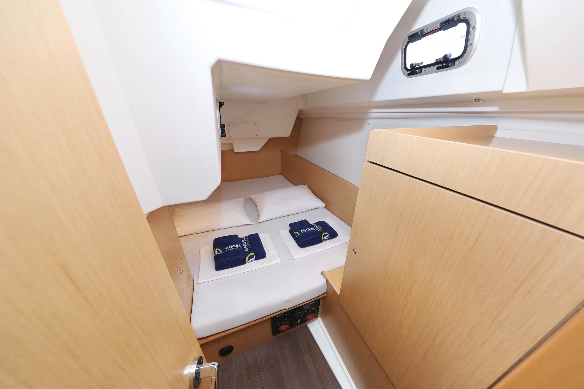 Oceanis 38 - 3 cab., picture 26