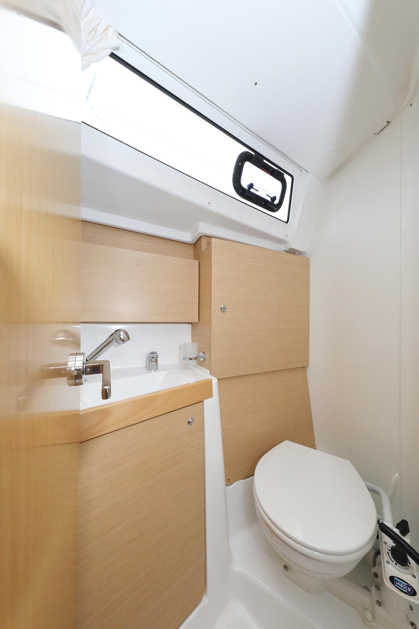 Oceanis 38 - 3 cab., picture 37