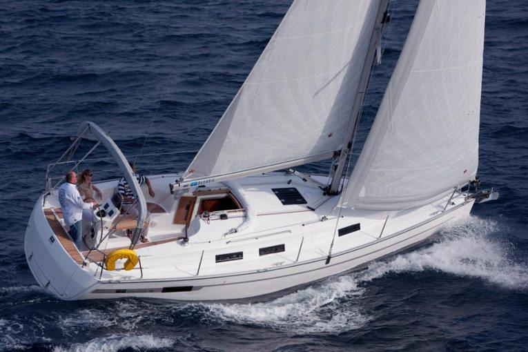 Bavaria Cruiser 32, picture 1