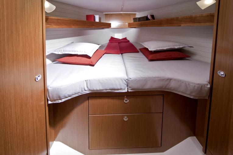 Bavaria Cruiser 32, picture 7