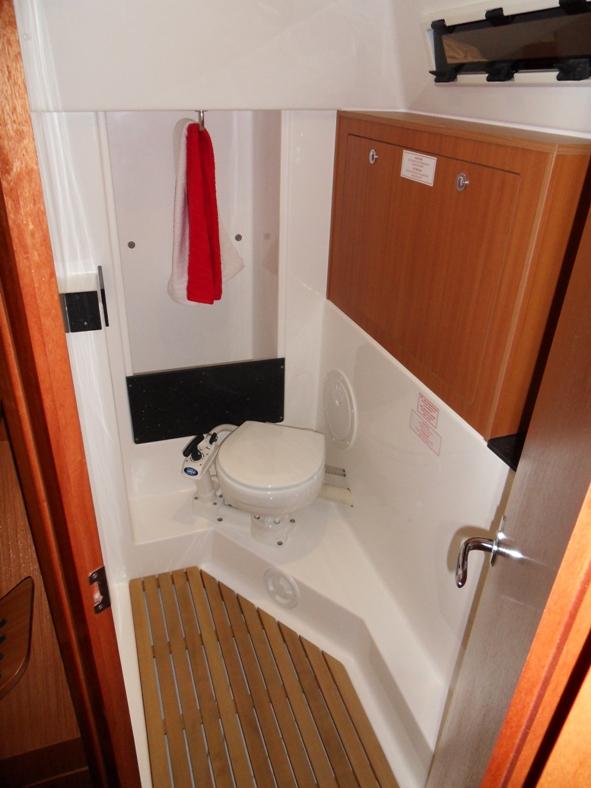 Bavaria Cruiser 32, picture 3