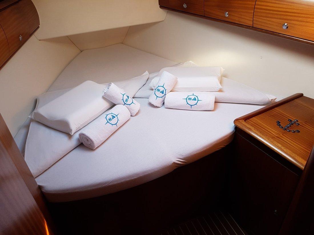 Bavaria 44, picture 20