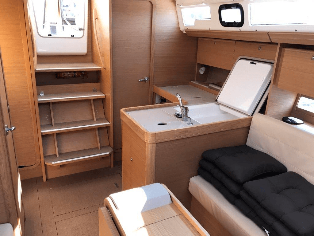 Dufour 350 GL - Luna, picture 9