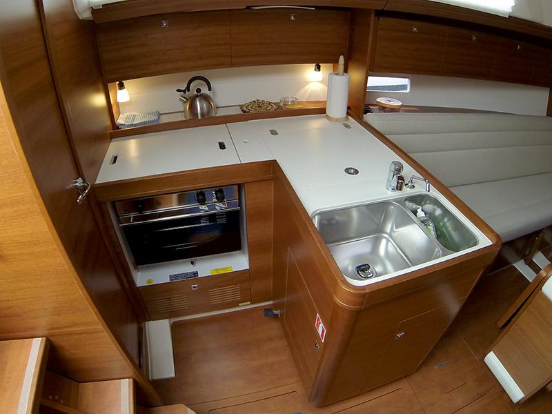 Dufour 350 GL, picture 7