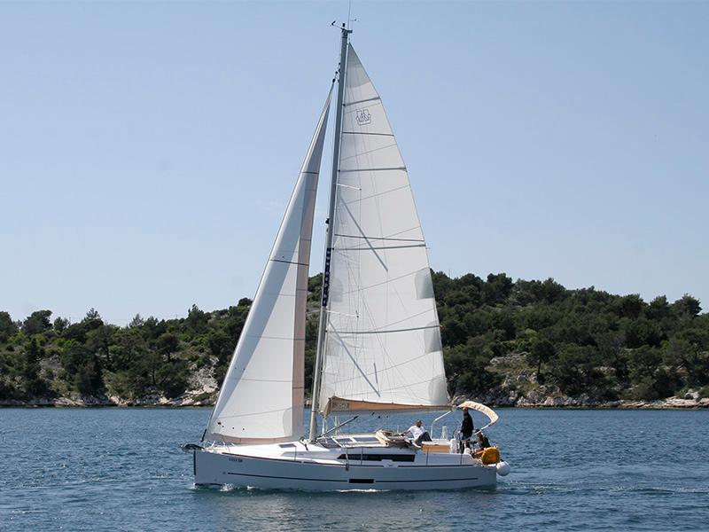 Dufour 350 GL, picture 1