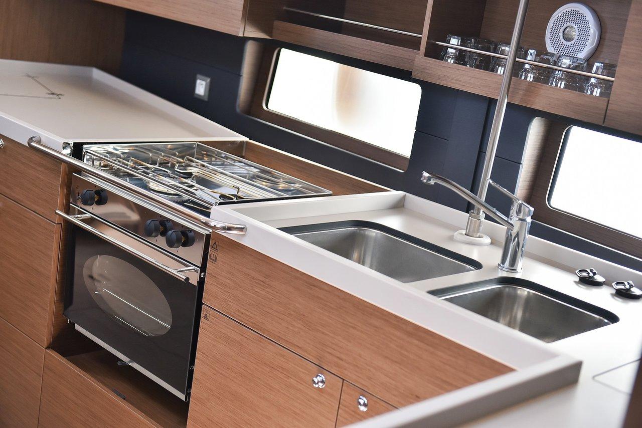 Oceanis 46.1, picture 10