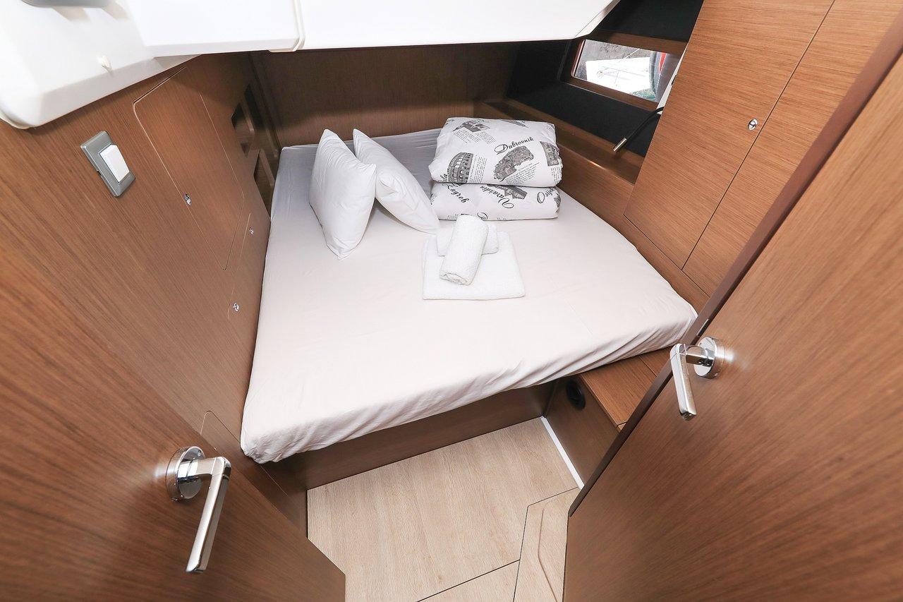 Oceanis 46.1, picture 12