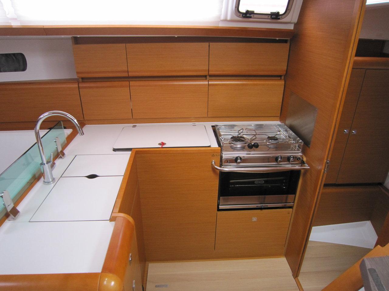 Sun Odyssey 449, picture 8