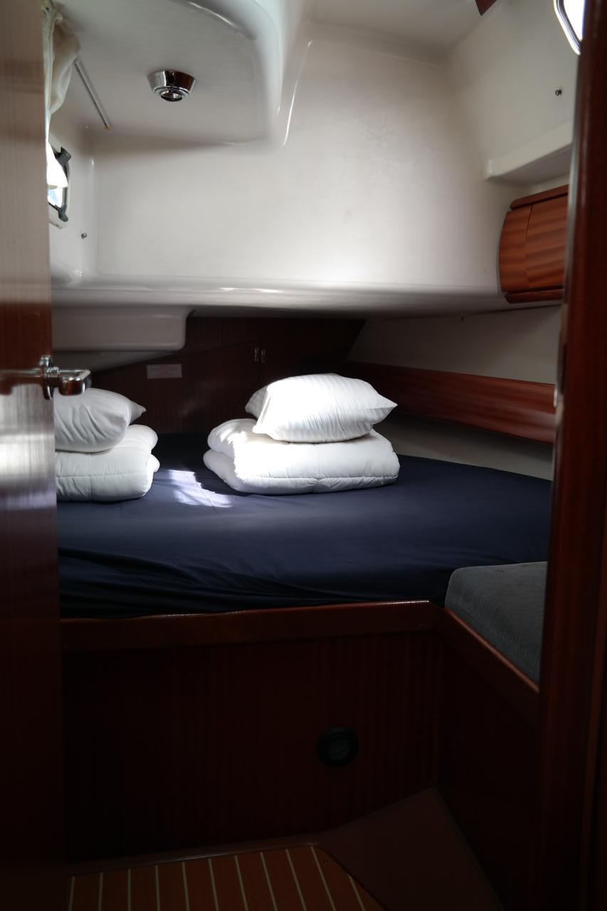 Bavaria 49, picture 10